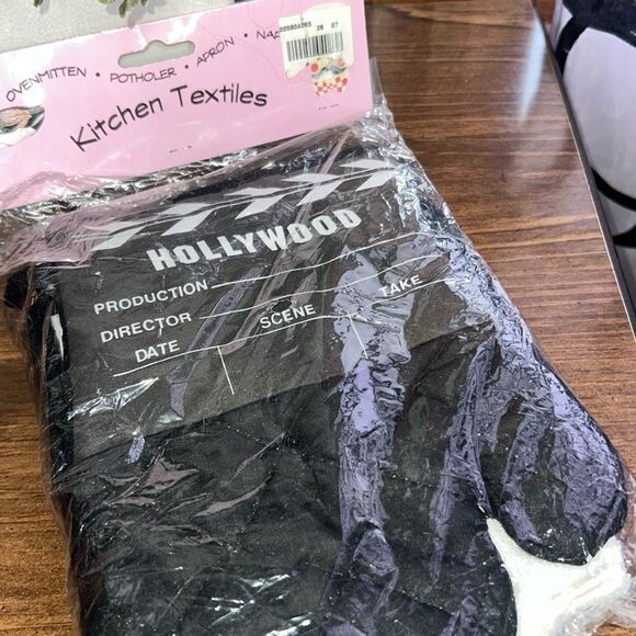 Hollywood theme four piece kitchen set new in package - Picture 1 of 6